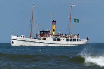 Emsrundfahrt mit dem Traditionsdampfschiff Prinz Heinrich